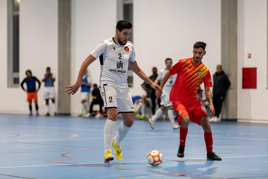 Neto perde troféu de melhor jogador de futsal do mundo e pede ajuda na web, futsal