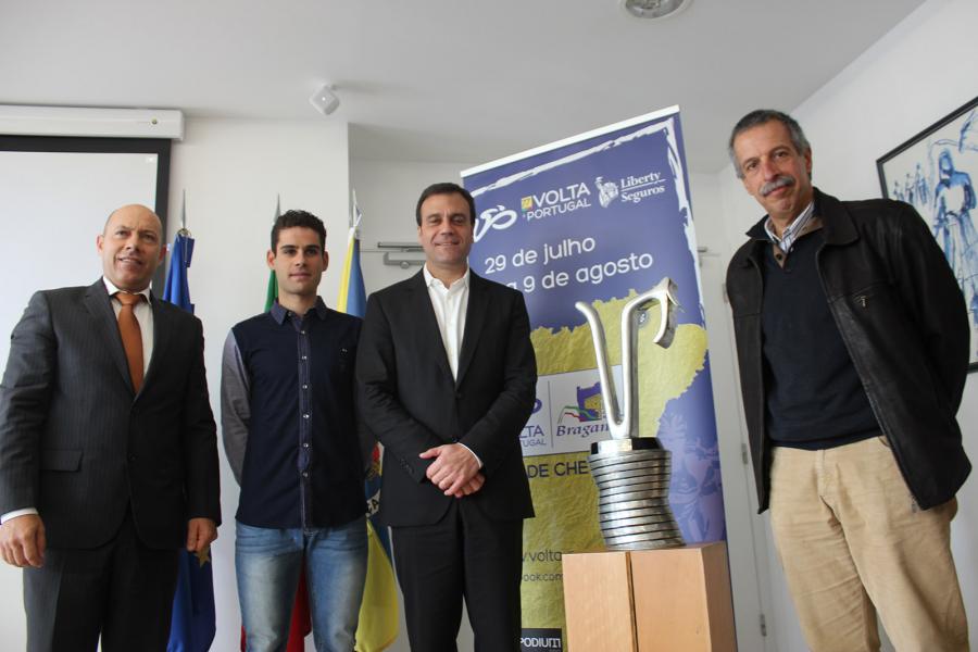 Joaquim Gomes com Ricartdo Vilela, Hernâni Dias e Nuno Santos